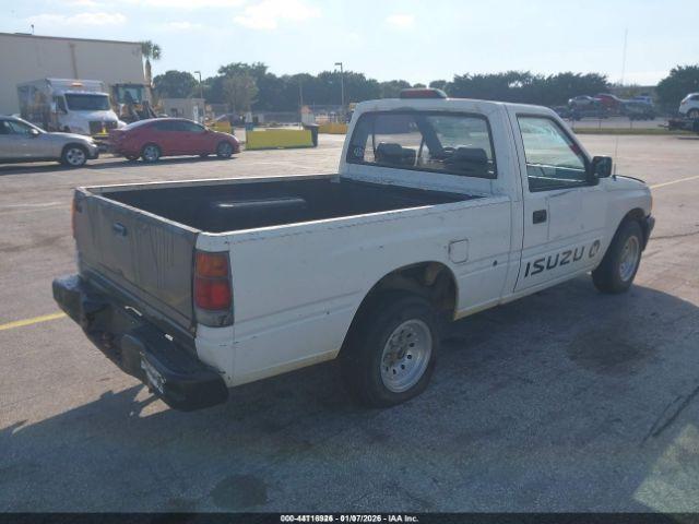 Isuzu Conventional Short Wheelbase Image 6