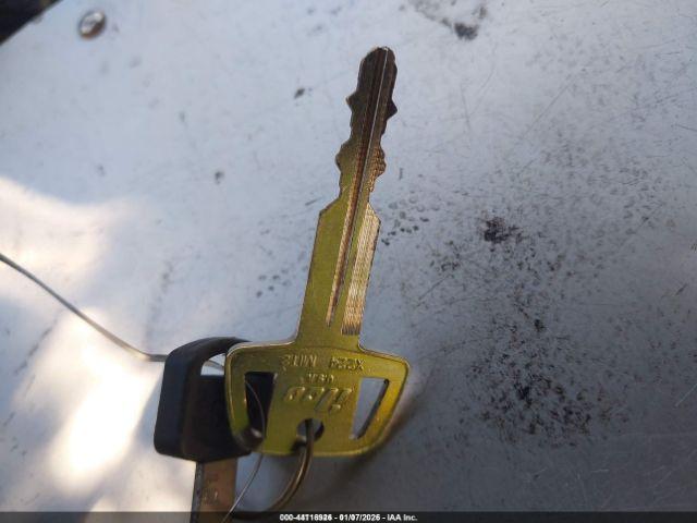 Isuzu Conventional Short Wheelbase Image 8