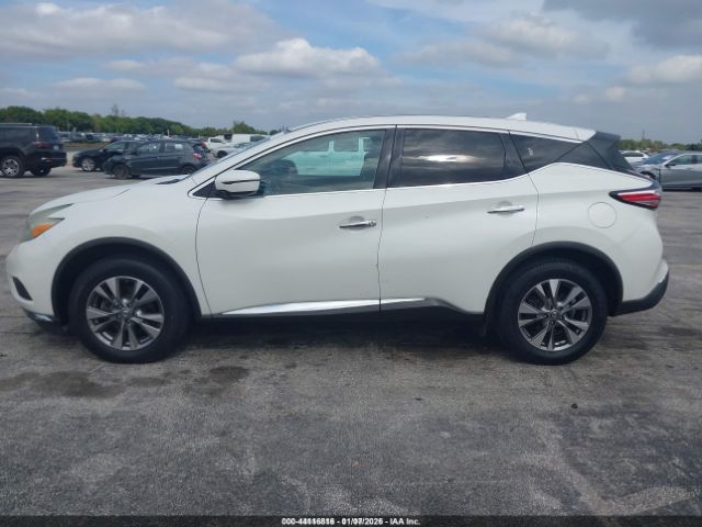 Nissan Murano S Image 3