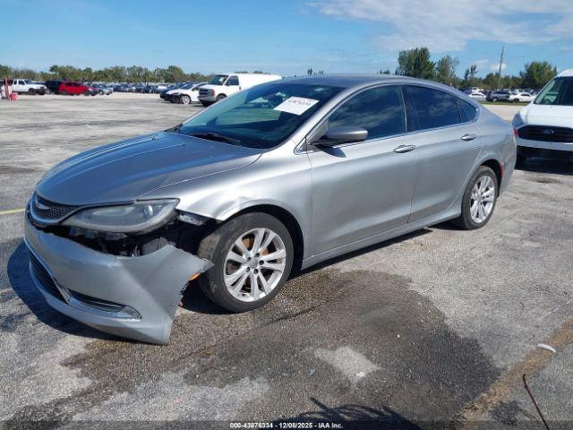 Chrysler 200 Limited Image 3