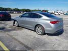 Chrysler 200 Limited Image 4