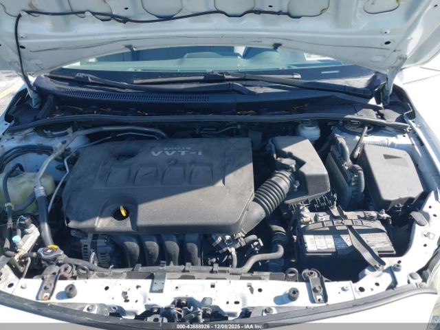 Toyota Corolla Le Image 10