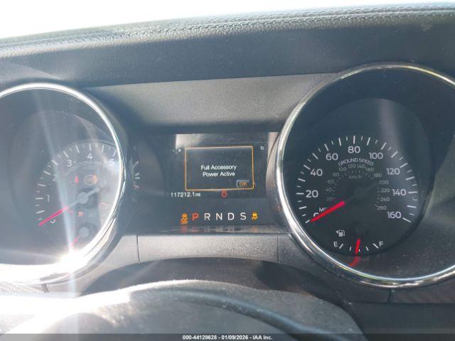 Ford Mustang V6 Image 5