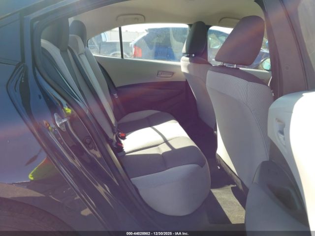 Toyota Corolla Le Image 15