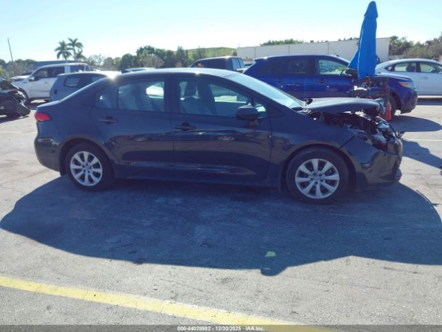 Toyota Corolla Le Image 11