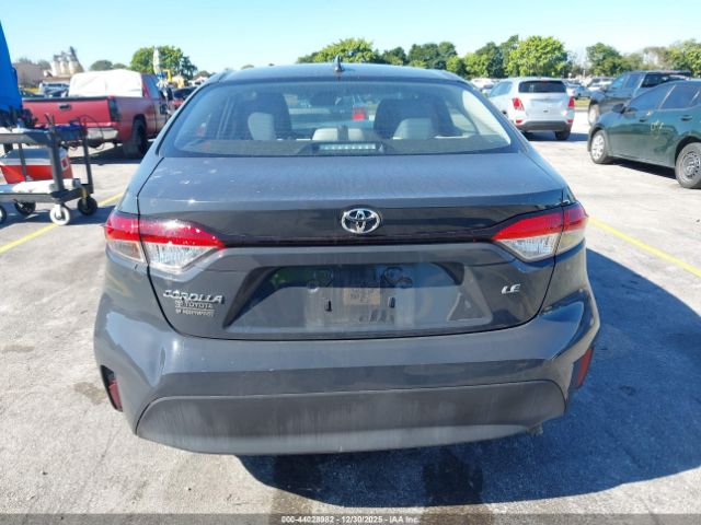 Toyota Corolla Le Image 6