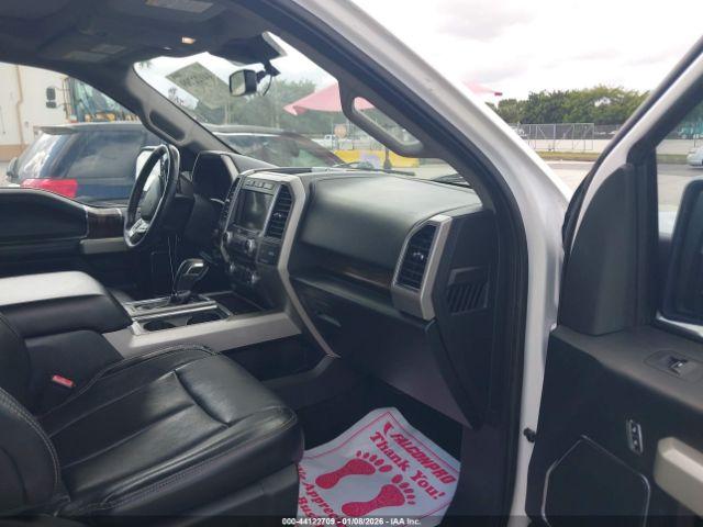 Ford F-150 Lariat Image 5