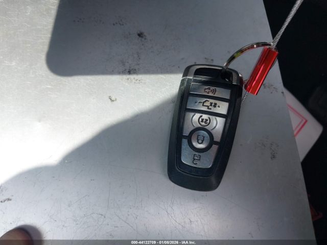 Ford F-150 Lariat Image 8