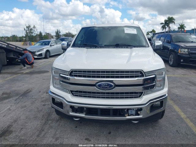 Ford F-150 Lariat Image 11