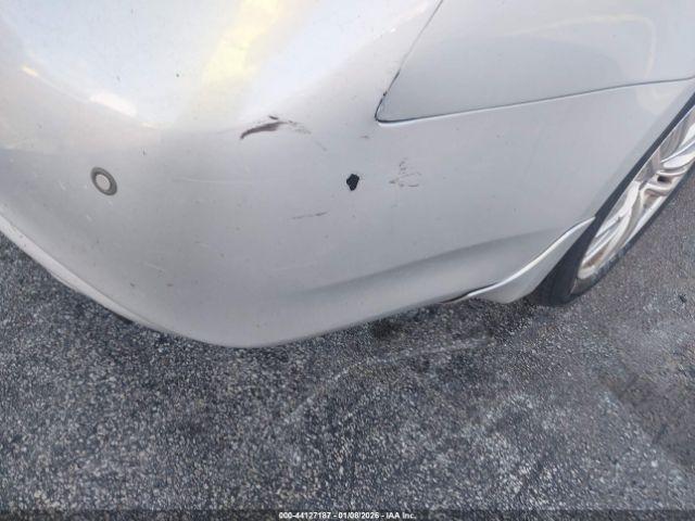 INFINITI G37x Image 9