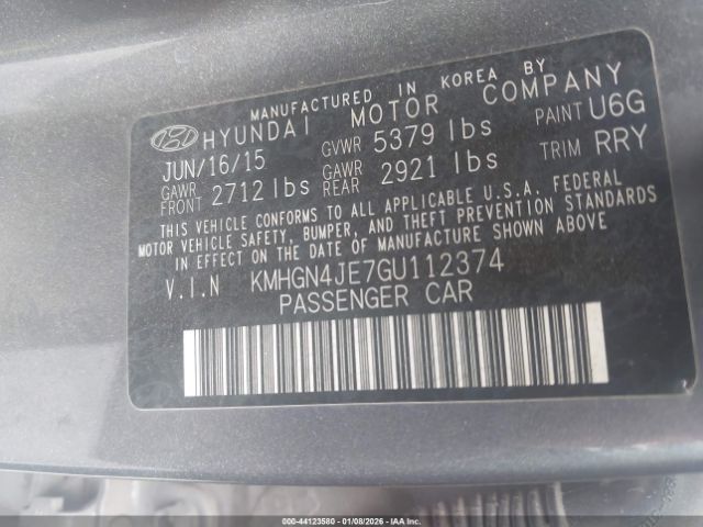 Hyundai Genesis 3.8 Image 7