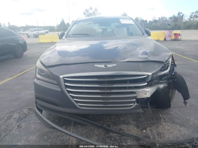 Hyundai Genesis 3.8 Image 16