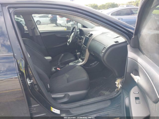 Toyota Corolla S Image 7