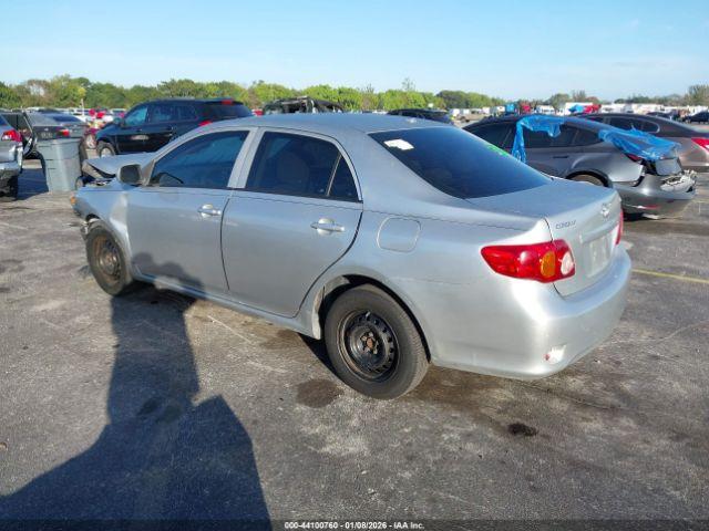 Toyota Corolla Le Image 8