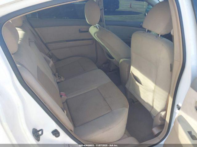 Nissan Sentra 2.0s Image 6