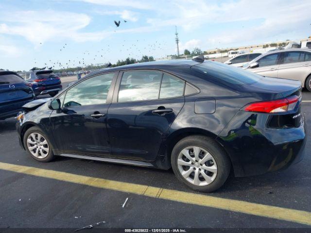 Toyota Corolla Le Image 14