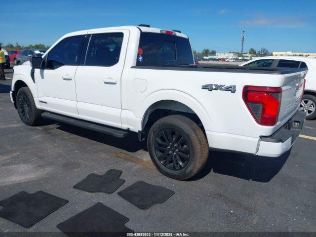 Ford F-150 Xlt Image 4
