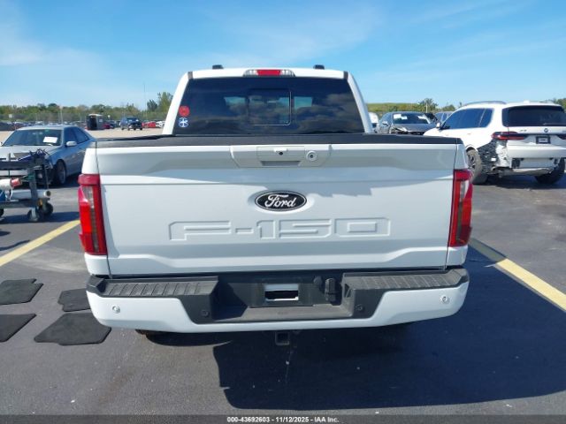Ford F-150 Xlt Image 11