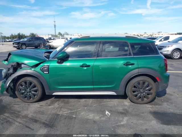 MINI Countryman Cooper S Image 2