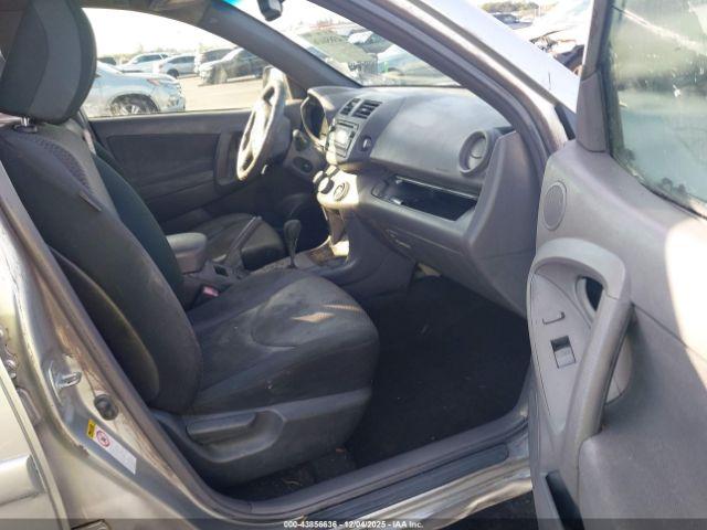 Toyota RAV4 Sport V6 Image 4