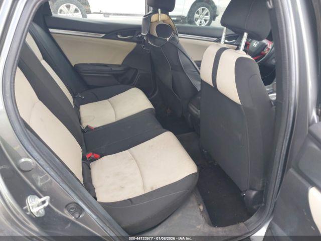 Honda Civic Sport Image 11