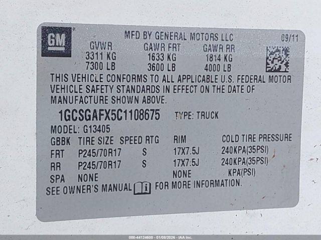 Chevrolet Express Work Van Image 9