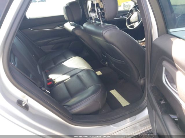 Cadillac XTS Standard Image 5