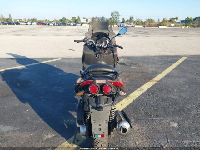 Piaggio Mp3 500 Image 6