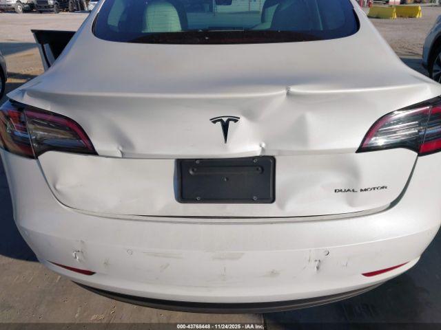 Tesla Model 3 Long Range Dual Motor All-wheel Drive Image 8