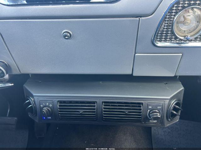 Studebaker Commander Image 13